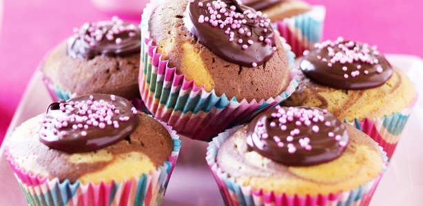 Choc-vanilla cup cakes